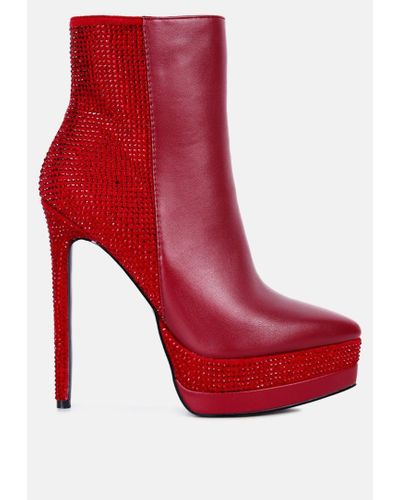 Tani Buckle Block Heel Ankle Boots in Red | ikrush