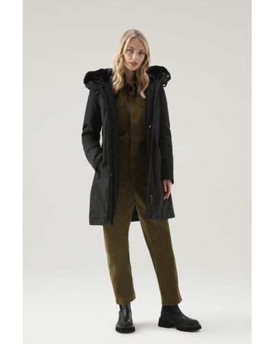 Woolrich Bow Bridge Parka Van Ramar Cloth Met Imitatiebont Zwart Grootte