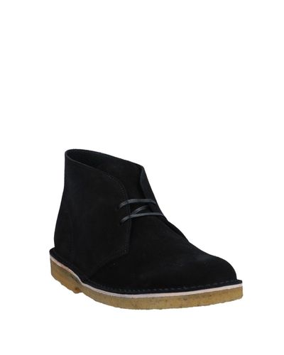 clarks comfortable boots