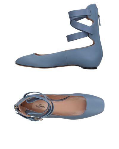 blue valentino flats