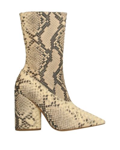 yeezy beige boots