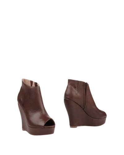 jeffrey campbell brown boots