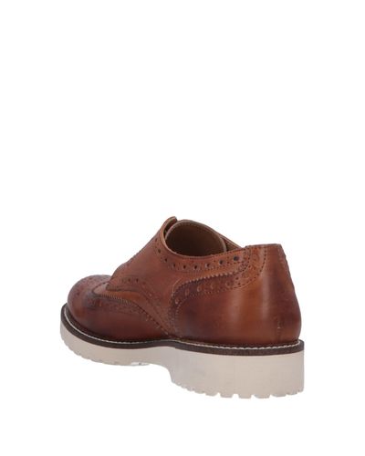 sneakers with wide toe box and arch support