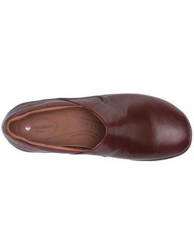 clarks un loop 2 step