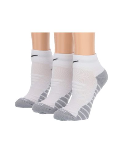 nike 3 pack low socks