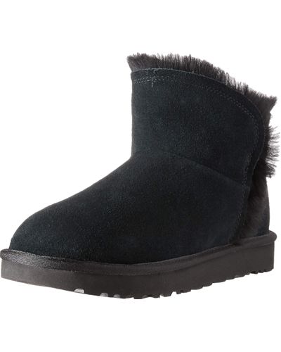 uggs black low