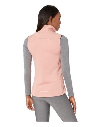 nike essential vest
