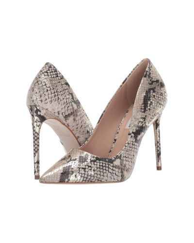 vala gold steve madden