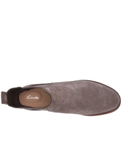 clarks arlo taupe