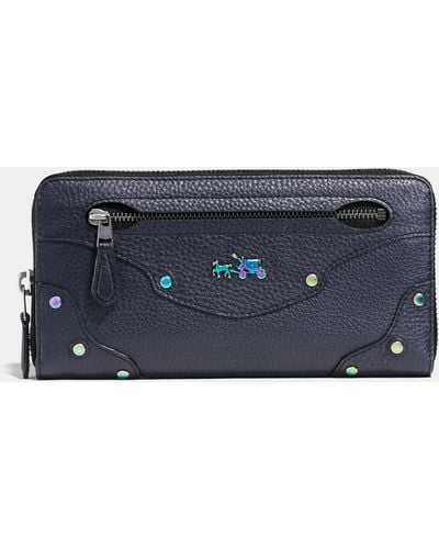 COACH Rhyder Accordion Zip Wallet In Oil Slick Rivets Leather - Blue