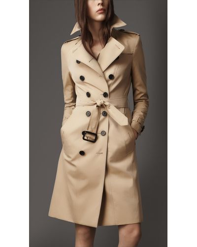 Burberry  Trench Coat - Brown