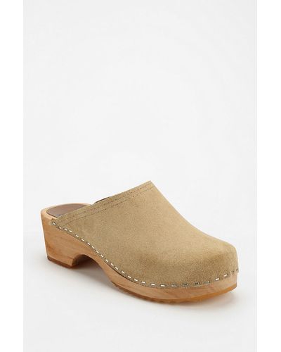 Urban Outfitters Olsson Suede Clog - Natural