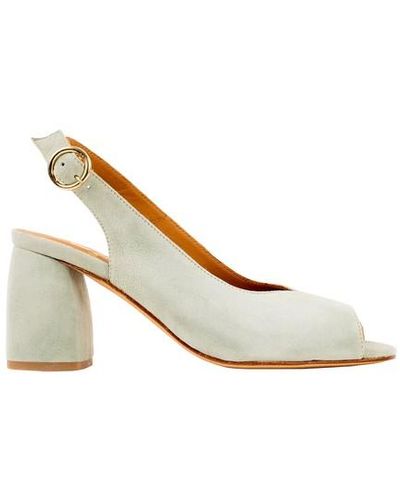 Bobbies Blair Sandals - White