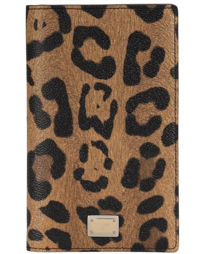 Dolce & Gabbana Leopard-Print Crespo Passport Holder With Branded Plate - Brown