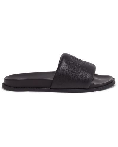 Fendi Sandalen mit Fußbett aus Leder in Schwarz
