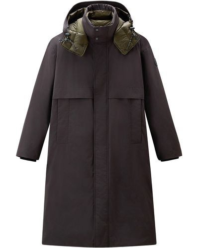 Woolrich Langer Mantel aus Stretch-Nylon mit abnehmbarer Kapuze - Schwarz