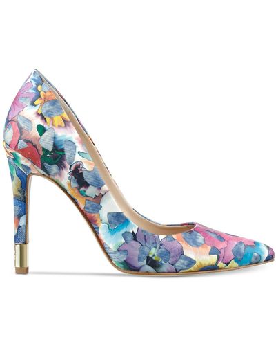 Guess Babbitta Pointed-toe Floral-print Pumps - Multicolor