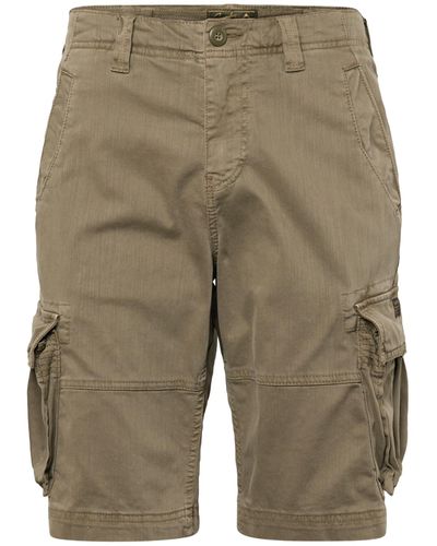 Superdry Shorts - Grün