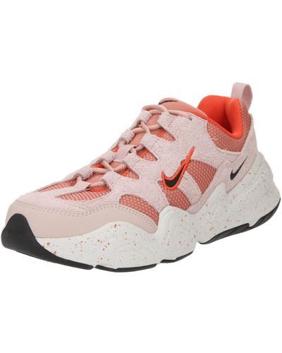 Nike Sneaker 'tech hera' - Pink