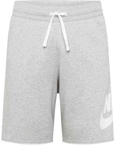 Nike Shorts 'club alumni' - Grau