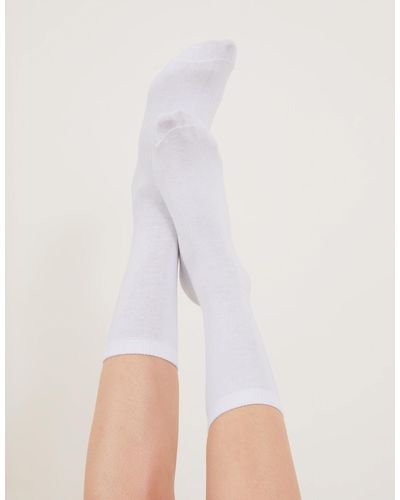 Accessorize Women's White Super-soft Cotton Ankle Socks Multipack