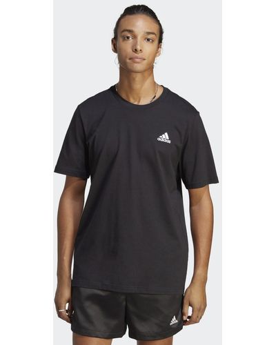 adidas Essentials Embroidered Small Logo T-shirts - Zwart