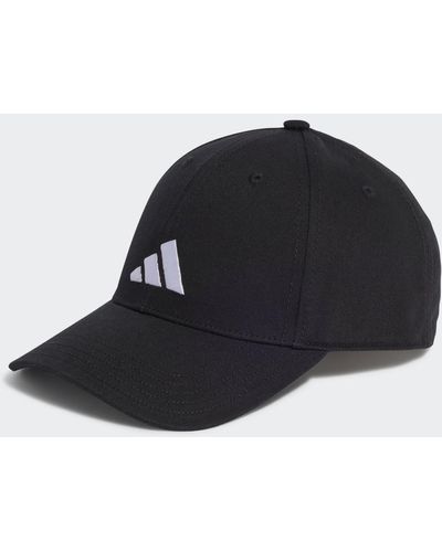 Cappello adidas nero con strisce bianche cheap