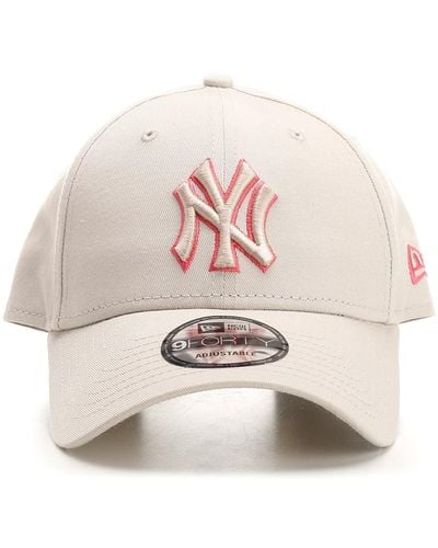 KTZ "9forty New York Yankees League Essential" Cap - Pink