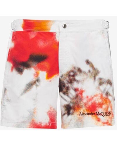 Alexander McQueen Badeshorts mit obscured flower-print - Rot