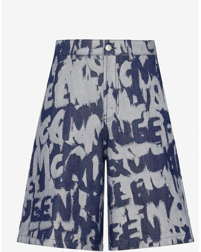 Alexander McQueen Shorts aus denim mit mcqueen graffiti-motiv - Blau