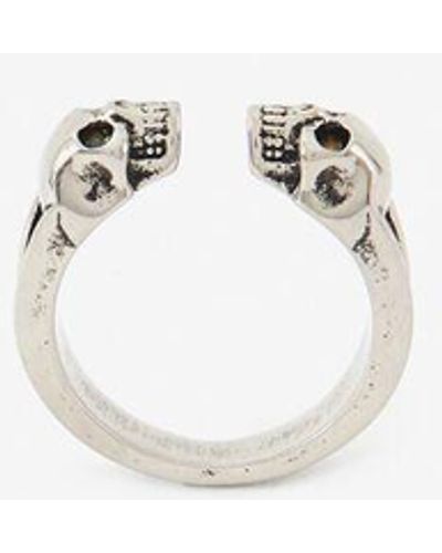 Alexander McQueen Ring mit twin skull - Mettallic
