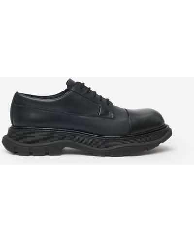 Alexander McQueen Chaussures à lacets tread - Noir