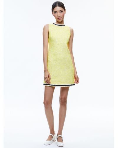 Alice + Olivia Coley Slim Fit Mini Dress - Yellow