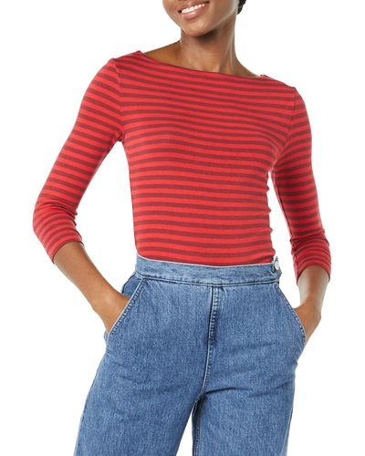 Amazon Essentials Camiseta Lisa y Entallada de ga 3/4 con Escote Barco Mujer - Rojo