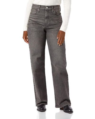 Signature by Levi Strauss & Co. Gold Label Women's Mid-Rise Slim Fit Capris  (Standard and Plus), Blue Laguna, 2 : : Clothing, Shoes &  Accessories