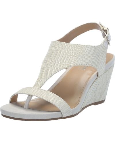 Kenneth Cole Greatly Thong Wedge Sandal - White