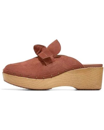 Cole Haan Cloudfeel Bow Clog Sequoia Suede/antique Brass/natural Wood Clog/gum Outsole 6 B - Brown