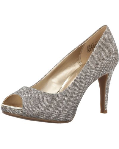 Bandolino gold deals shoes