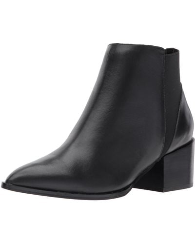 Chinese Laundry Finn Ankle Bootie - Black
