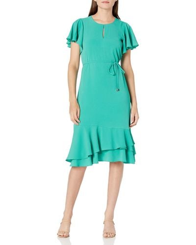 Maggy London Catalina Crepe Jewel Neck Flutter Sleeve Fit And Flare - Green