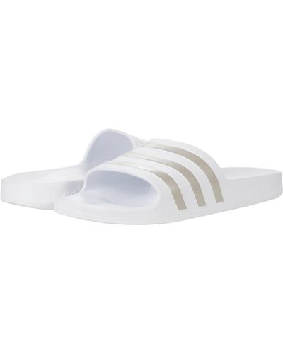 adidas Adilette Aqua Slide Sandal - Weiß