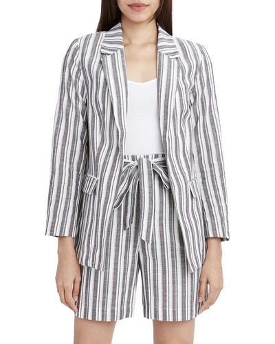 BCBGeneration Boyfriend Blazer With Long Sleeves And Front Pockets - Gray