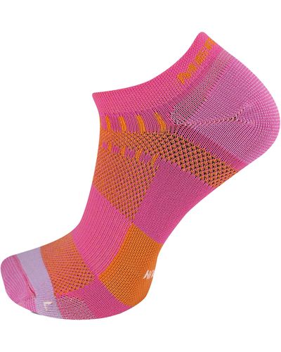 Merrell And Trail Running Lightweight Socks- Anti-slip Heel And Breathable Mesh Zones - Pink