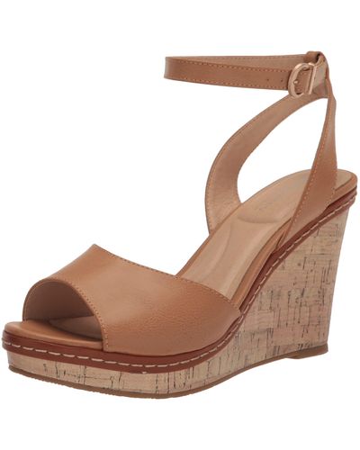 Chinese Laundry Cl By Beaming Cloud Patent Wedge Sandal - Brown