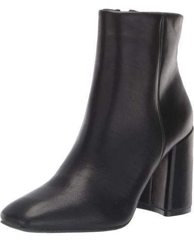 Madden Girl While Boot 6 B(m) Us Black