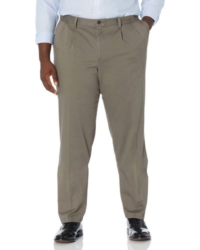 Dockers Men's Classic Fit Easy Khaki Pants - Pleated (standard), Dark Pebble (stretch), 36 29 - Multicolor