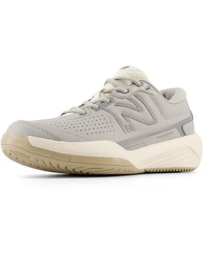 New Balance 696 V5 Hard Court Tennis Shoe - White