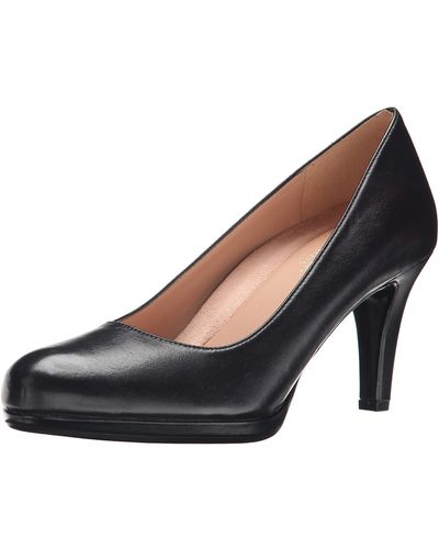 naturalizer low heel pumps