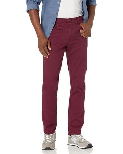 Amazon Essentials Pantalón Chino Elástico Cómodo con 5 Bolsillos y Ajuste Entallado - Rojo
