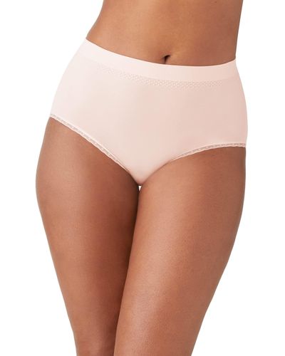 Wacoal B-smooth Briefs-panty - White